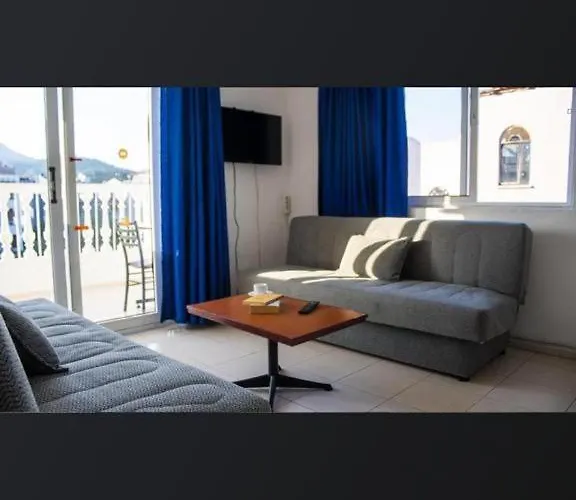 Aparthotel Atlantis 3*